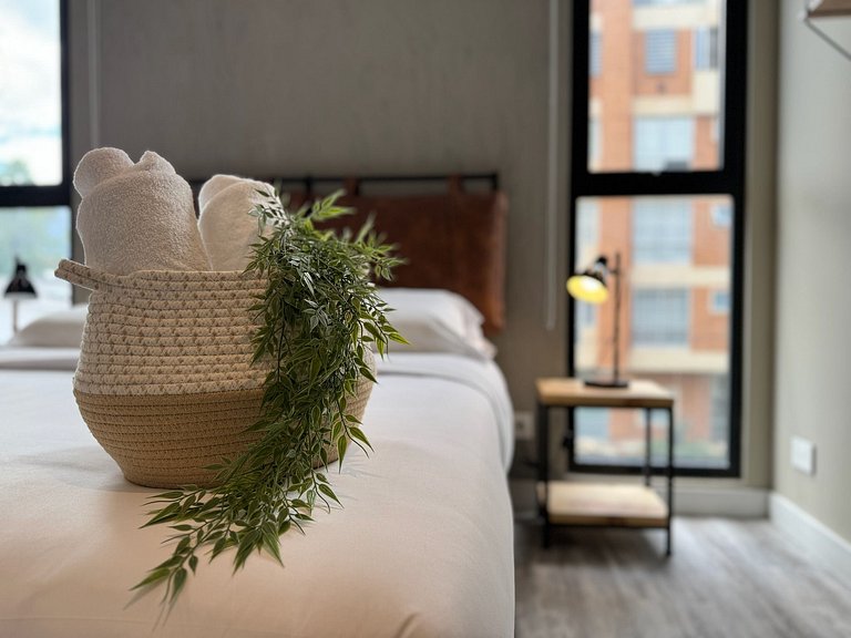 2 hab con terraza privada y balcón en Chicó