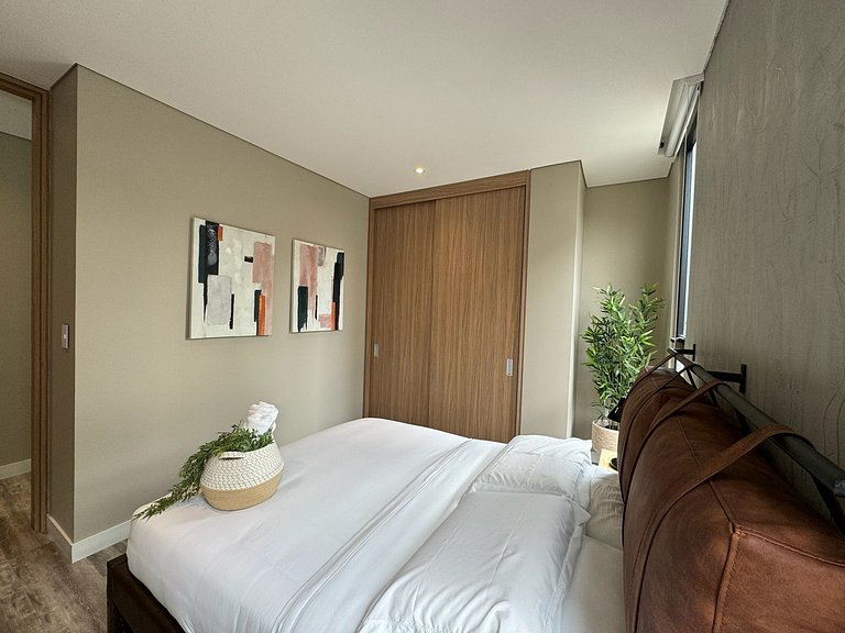2BR with private terrace and balcony in Chicó