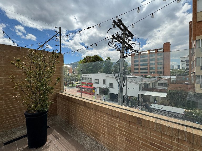2BR with private terrace and balcony in Chicó