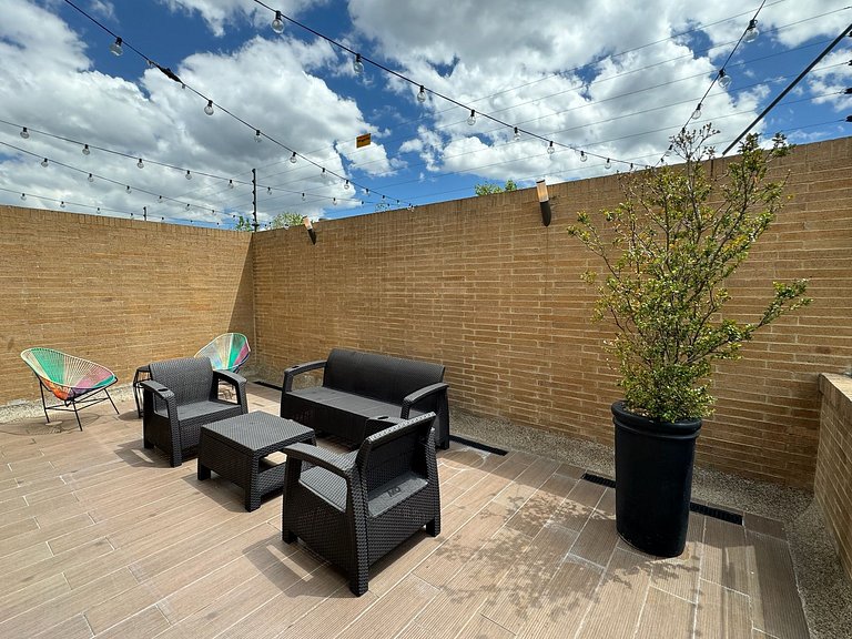 2 hab con terraza privada y balcón en Chicó