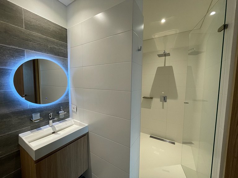 2 hab con terraza privada y balcón en Chicó