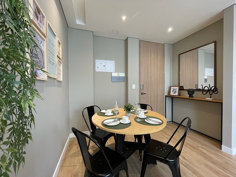 Family 2BR suite with city views in Chicó