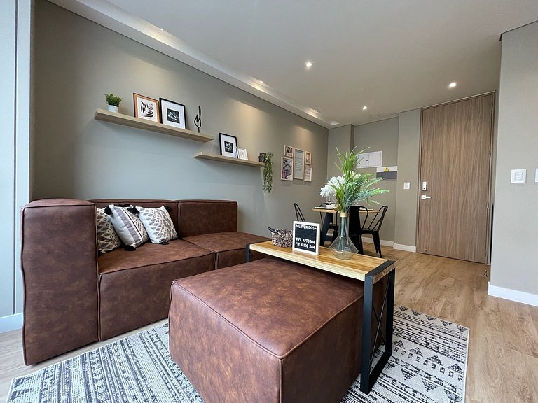 Family 2BR suite with city views in Chicó