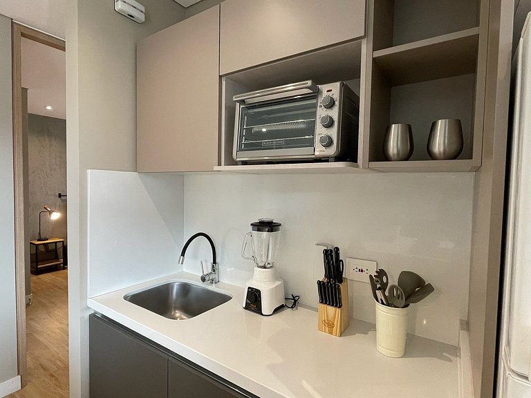 Family 2BR suite with city views in Chicó